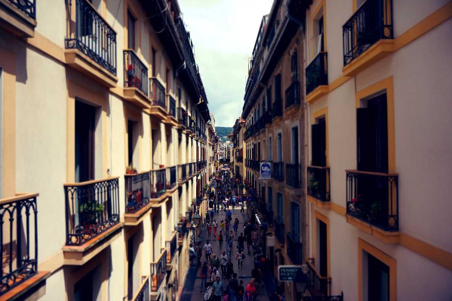 When two strangers become travel companions — the destination is shared